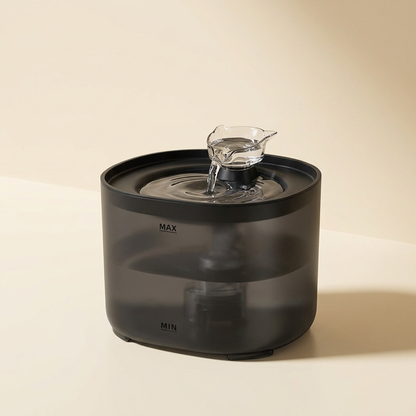 Fontaine Zootrin noire 2,2 L avec ses repères MAX et MIN